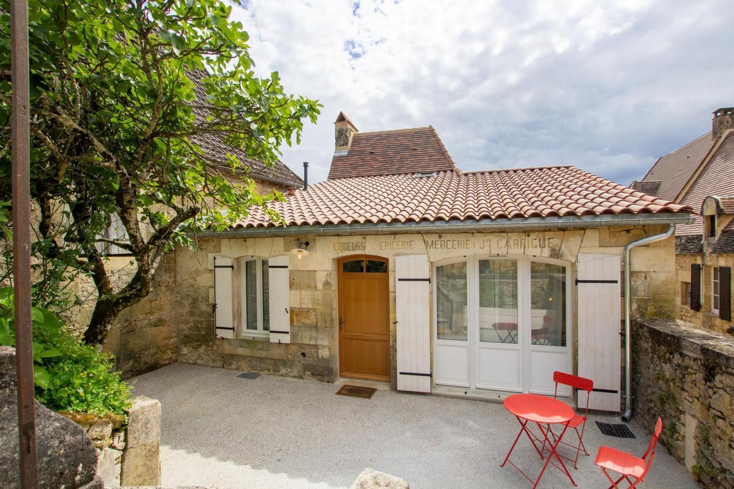 L'Epicerie De Bezenac Villa Bagian luar foto